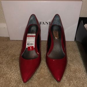 Alfani // NWT cherry red pointed toe small heel